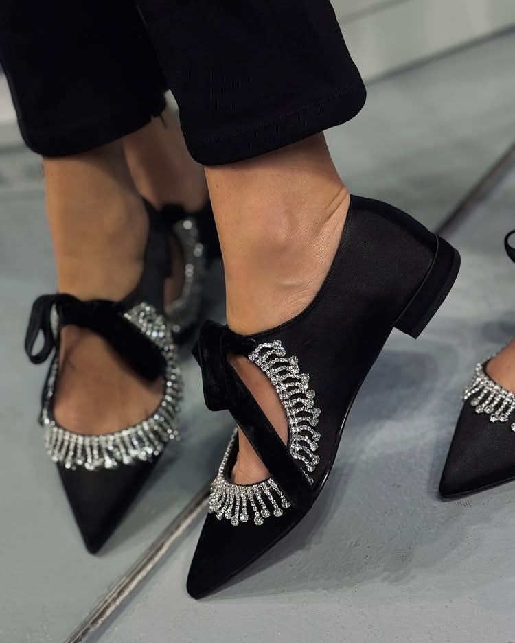 Silver Diamond Tassel Black Flats
