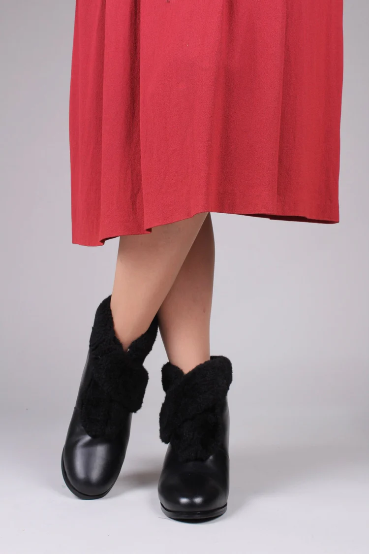 40s and 50s style pump booties with wool