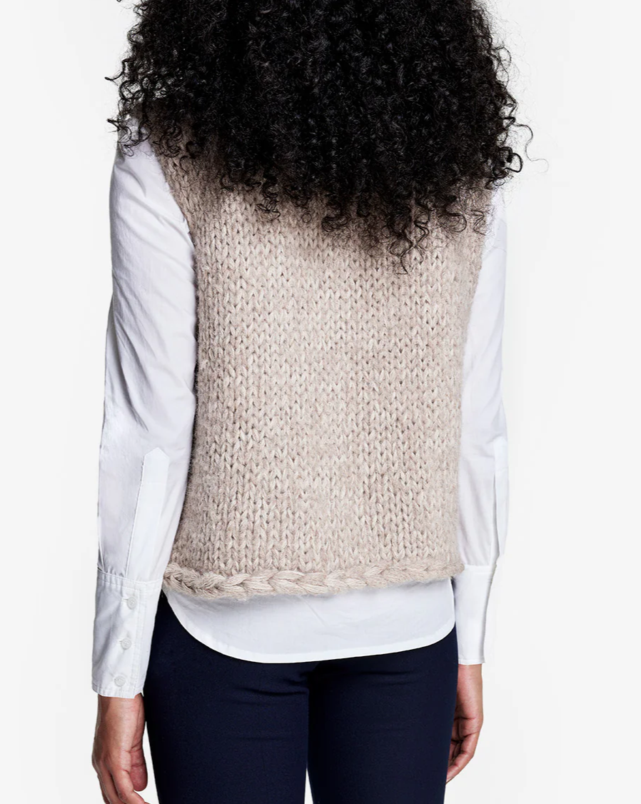 Hand-knitted Sleeveless Turtleneck Sweater