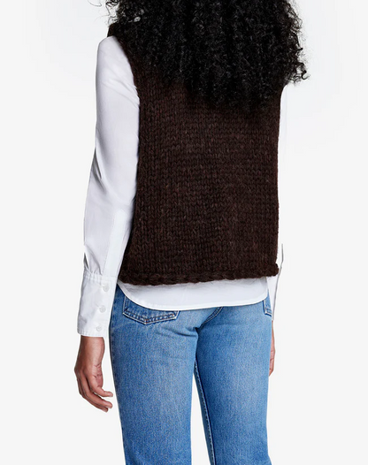 Hand-knitted Sleeveless Turtleneck Sweater