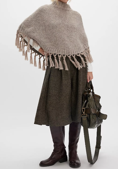 Chic Tassel Knit Poncho