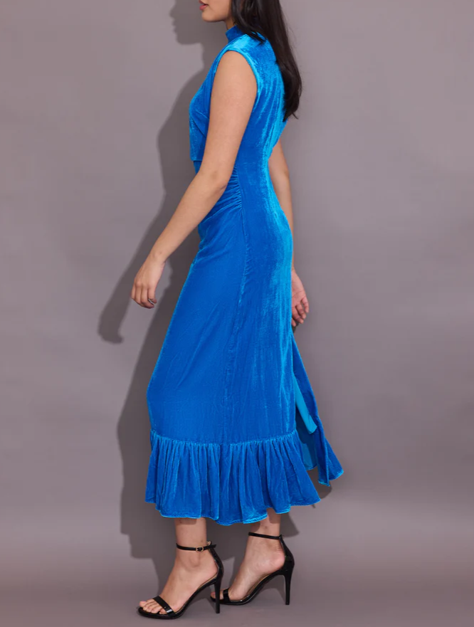 Sleevesless Velvet Dress