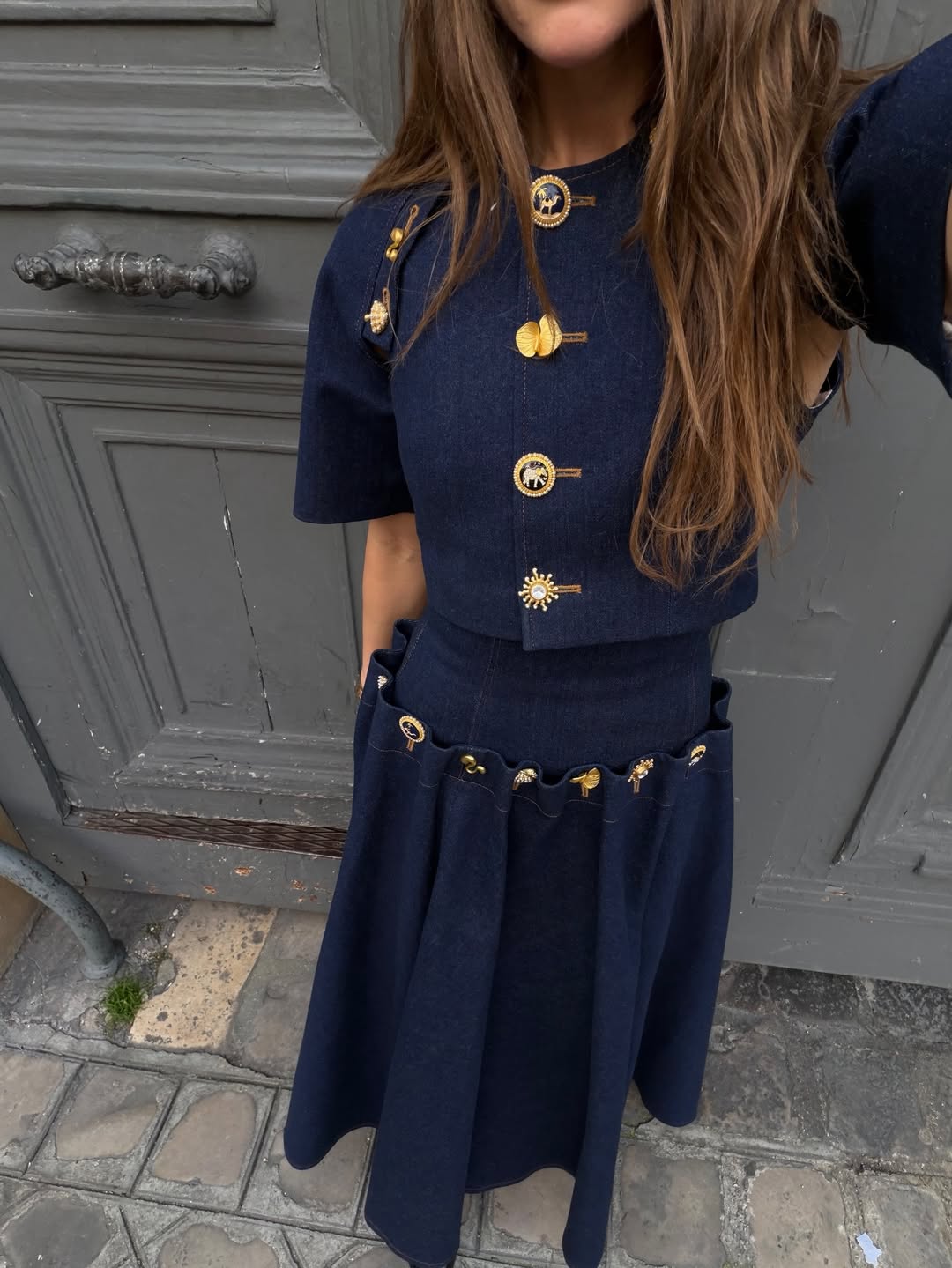 Elegant Fitted Denim Skirt with Front Button Closure