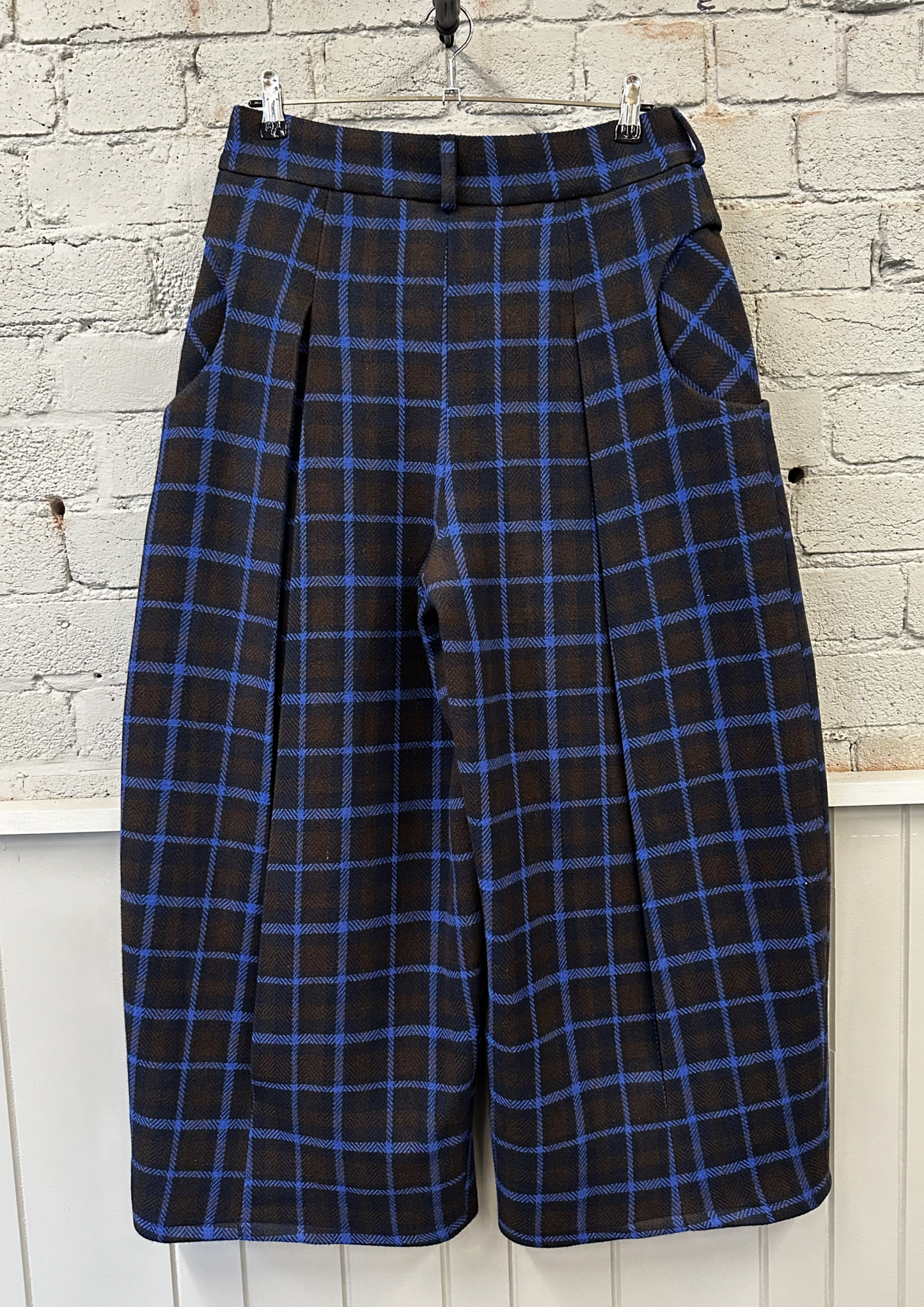 Checkered Pleated Wide-Leg Pants