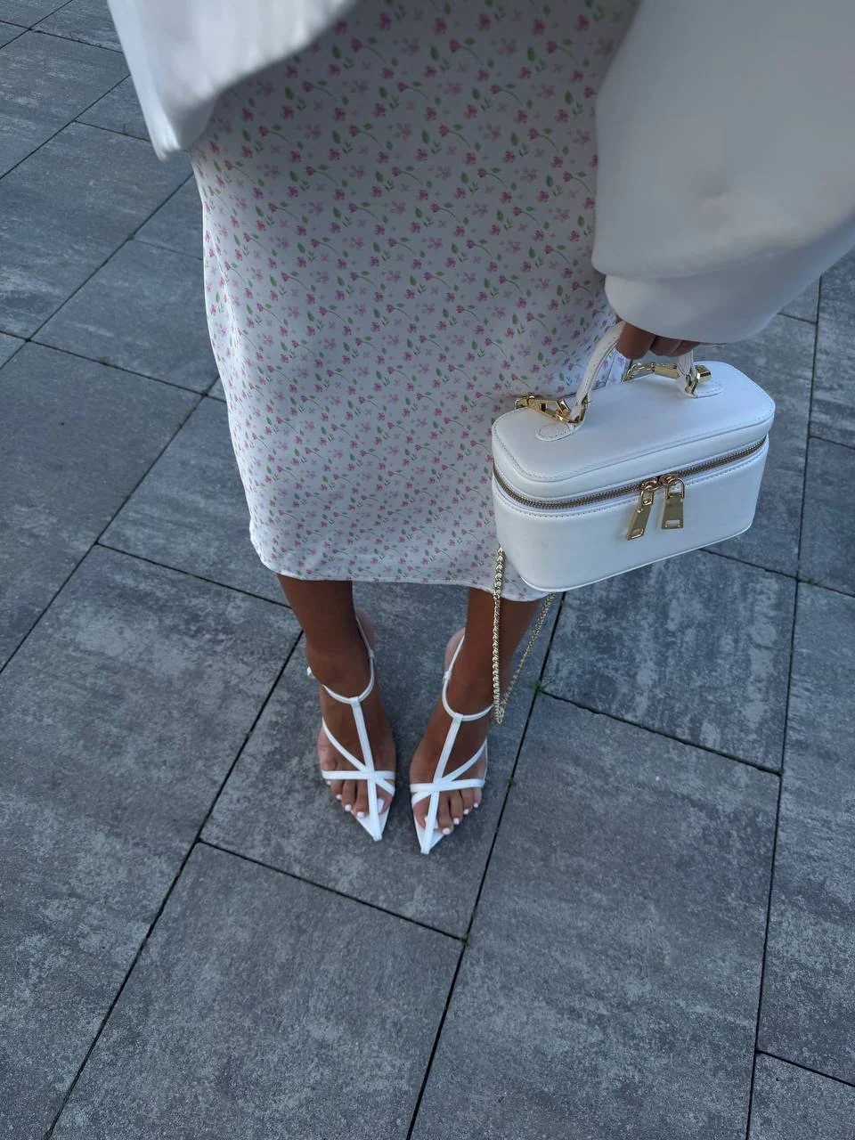 Pointed-toe stiletto heels