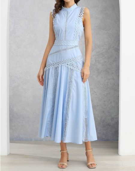 Elegance Lace Panelled Sleeveless Dress