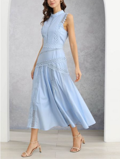 Elegance Lace Panelled Sleeveless Dress