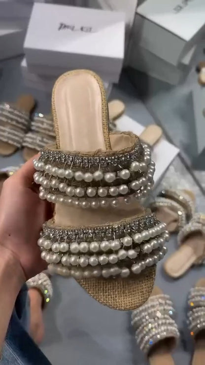 Straw Pearl Women’s Slippers
