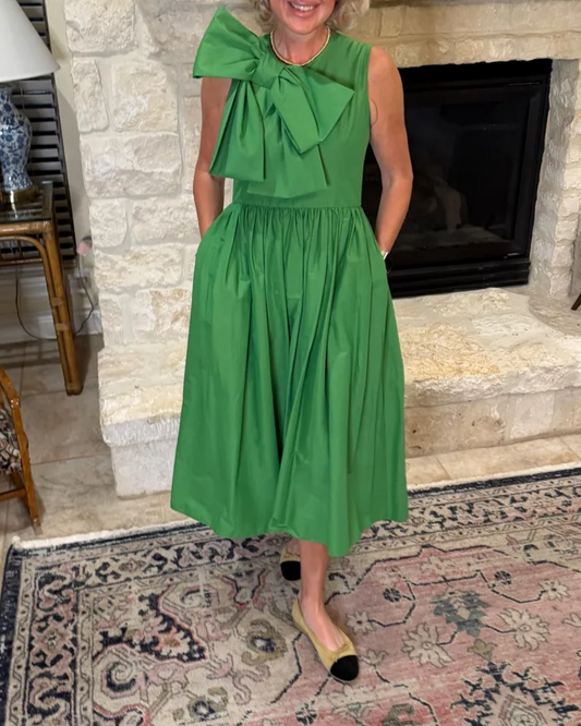 Sleeveless bow dress