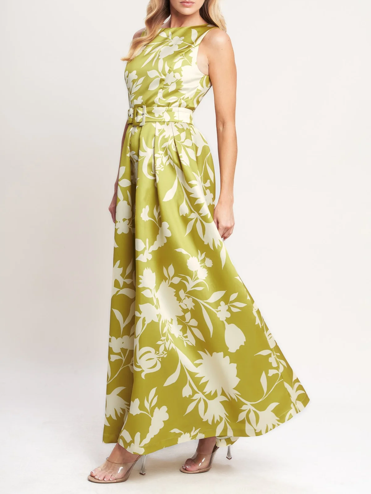 Sleeveless printed dress with belt