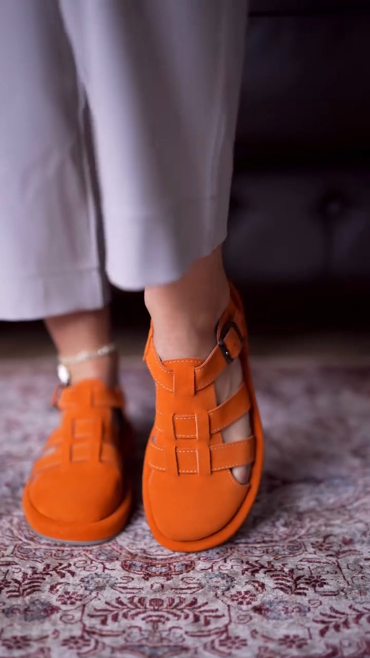Leather barefoot fisherman sandals