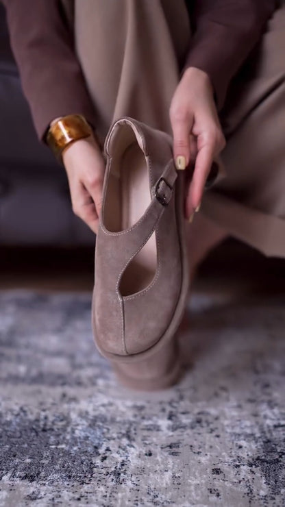 Suede Harlem round toe sandle