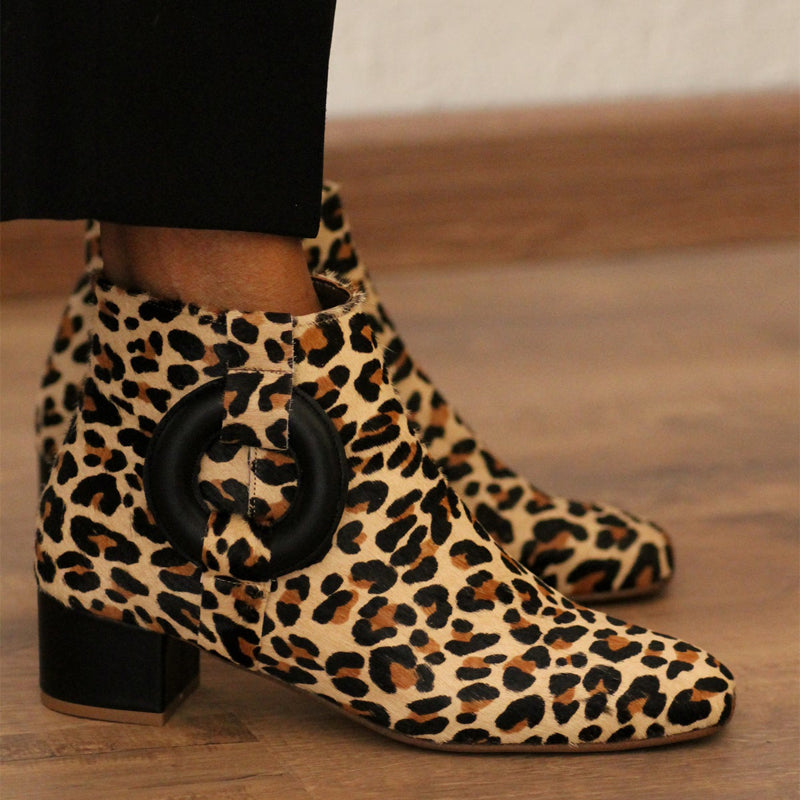 Circle & Rectangular Motifs Thick Heel Boots