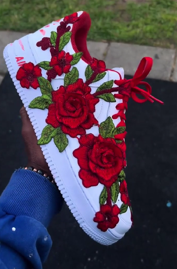 Red Rose Chunky-Lace Sneakers